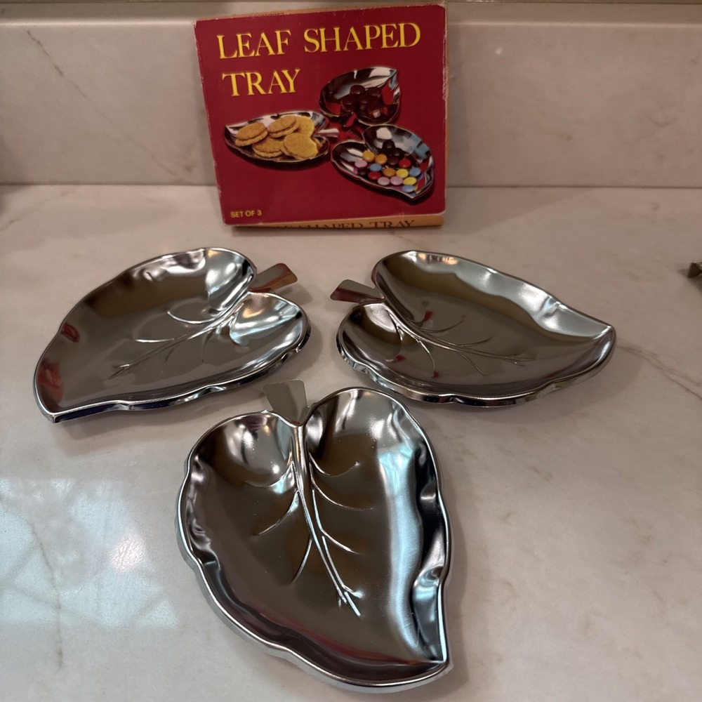 Rose Brand Set of 3 Leaf Shaped Trays